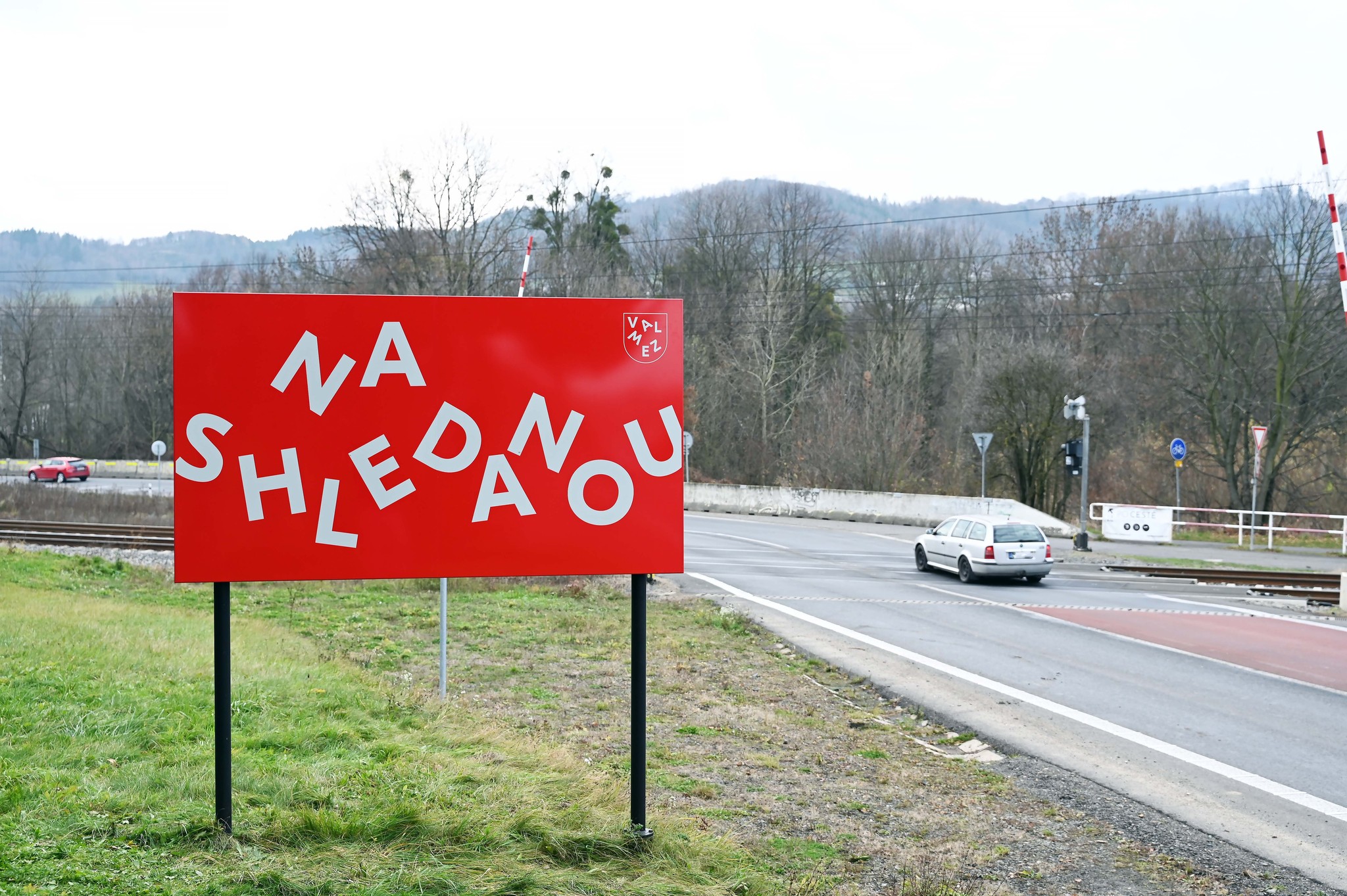 Nové provedení vizuálně navazuje na městský styl, který se nedávno objevil také v kampani na MHD zdarma.