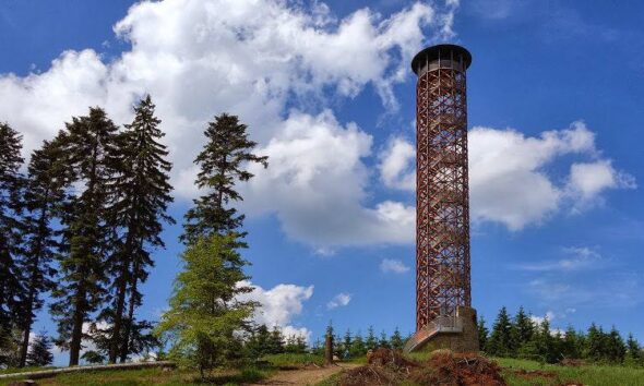Rozhledna Vartovna slaví 16 let a dál patří k ozdobám Valašska