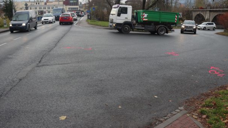 Chodec zraněn ve VM: Policie hledá svědky nehody