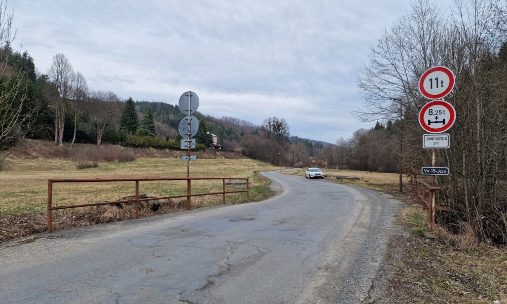 Vsetín opraví most a část komunikace v Července, řidiče čekají omezení